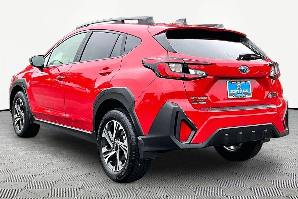 Used 2025 Subaru Crosstrek 2.5i Premium AWD/4WD image 5