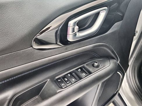 New 2026 Jeep Compass Latitude AWD/4WD image 21