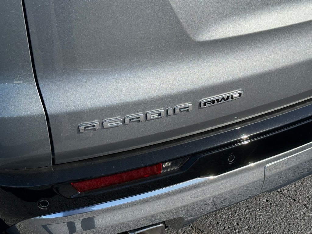 New 2027 GMC Acadia Denali w/ LPO, Floor Liner Package AWD/4WD image 40