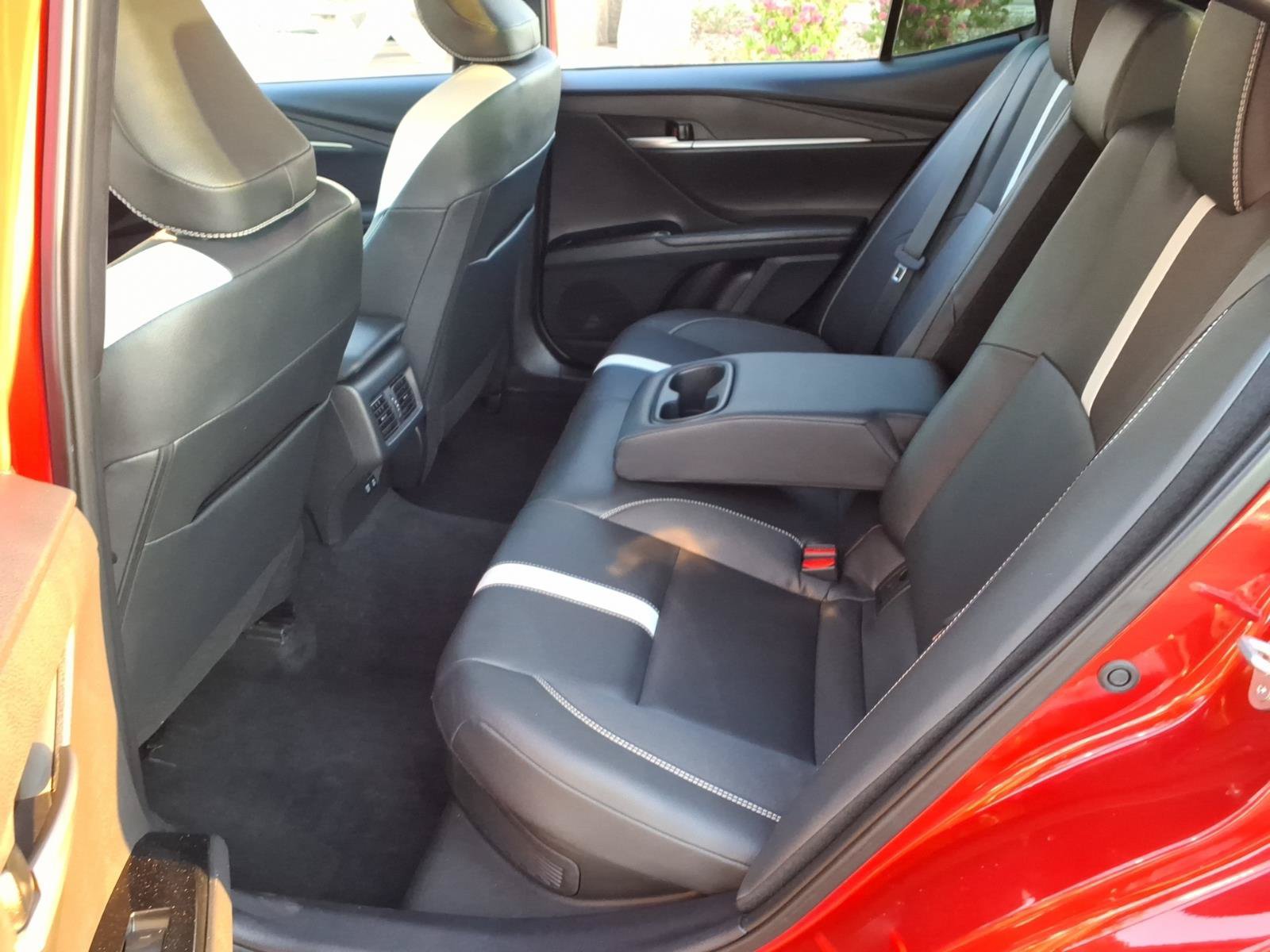 Certified 2025 Toyota Camry SE w/ Convenience Package FWD image 9