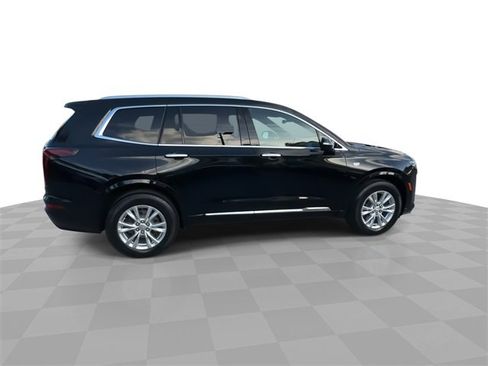 Certified 2023 Cadillac XT6 Luxury image 16