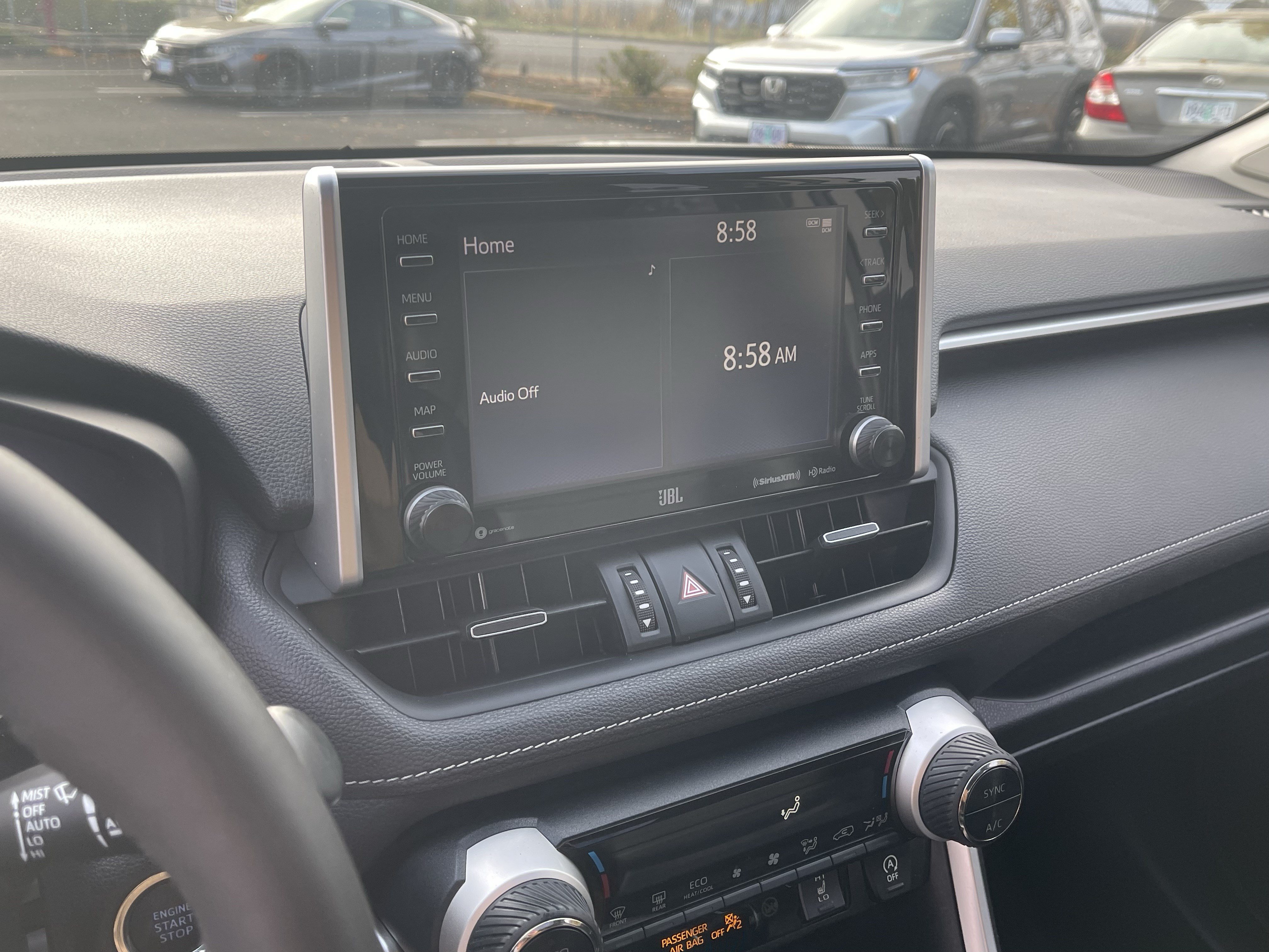 Used 2020 Toyota RAV4 XLE Premium AWD/4WD image 25