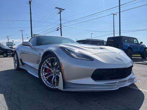 Used 2016 Chevrolet Corvette Z06 w/ 3LZ Preferred Equipment Group image 40