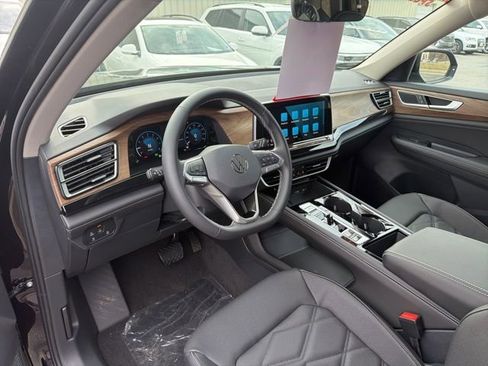 New 2026 Volkswagen Atlas SE image 4