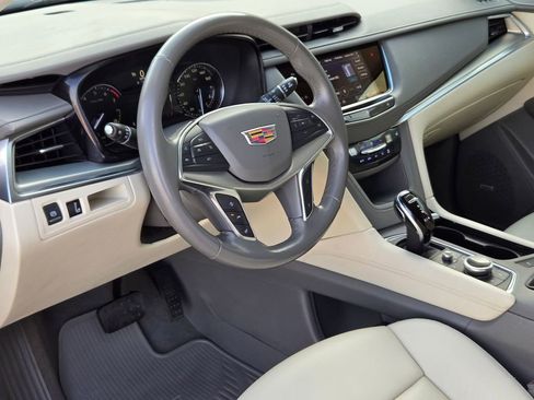 Used 2021 Cadillac XT5 Premium Luxury image 10