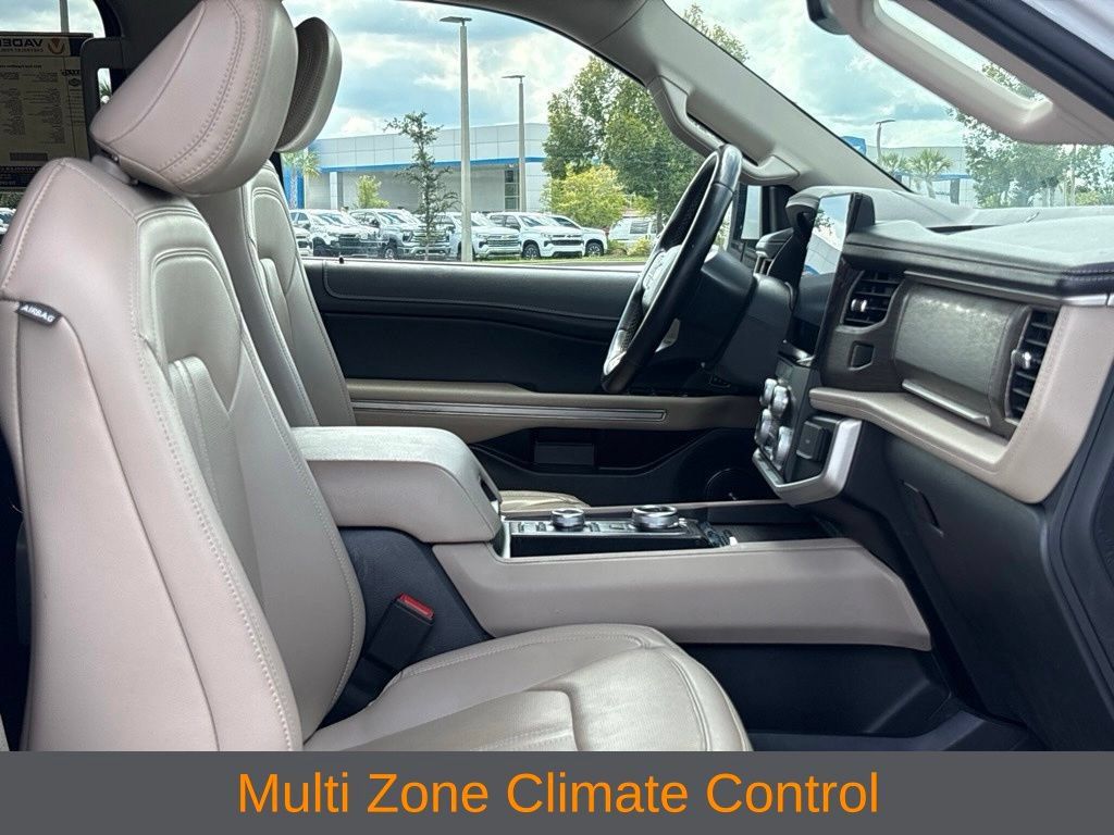 Used 2024 Ford Expedition Limited AWD/4WD image 8
