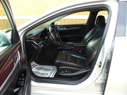 Used 2017 Cadillac XTS Luxury image 24