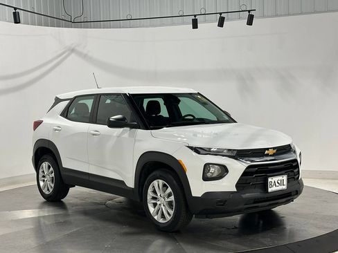 Used 2023 Chevrolet TrailBlazer LS AWD/4WD image 36
