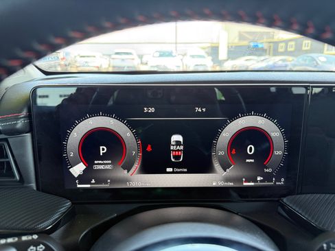 Used 2025 Nissan Kicks SR FWD image 18