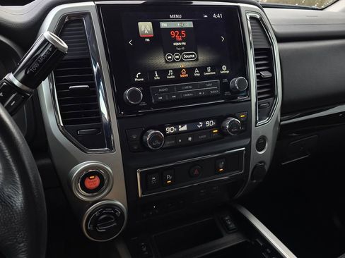 Used 2021 Nissan Titan SV w/ SV Convenience Package AWD/4WD image 28