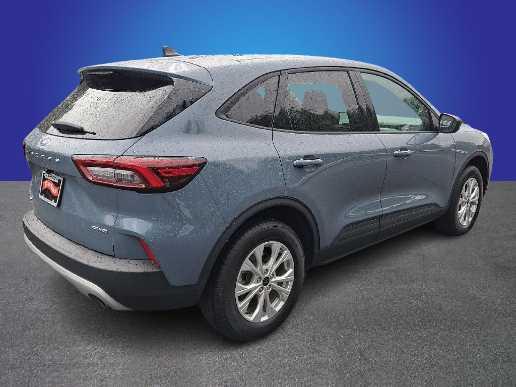 Used 2025 Ford Escape Active AWD/4WD image 4