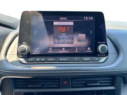 Used 2024 Nissan Rogue S FWD image 13
