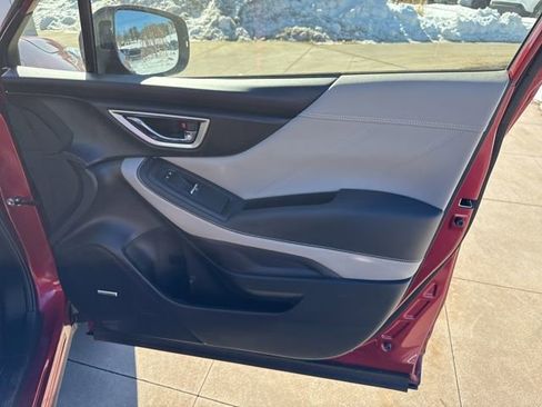 Used 2023 Subaru Forester Limited image 27