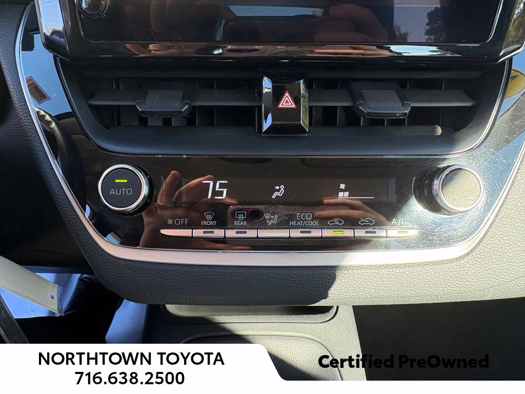 Used 2023 Toyota Corolla LE w/ Carpet Mat Package (TMS) FWD image 28