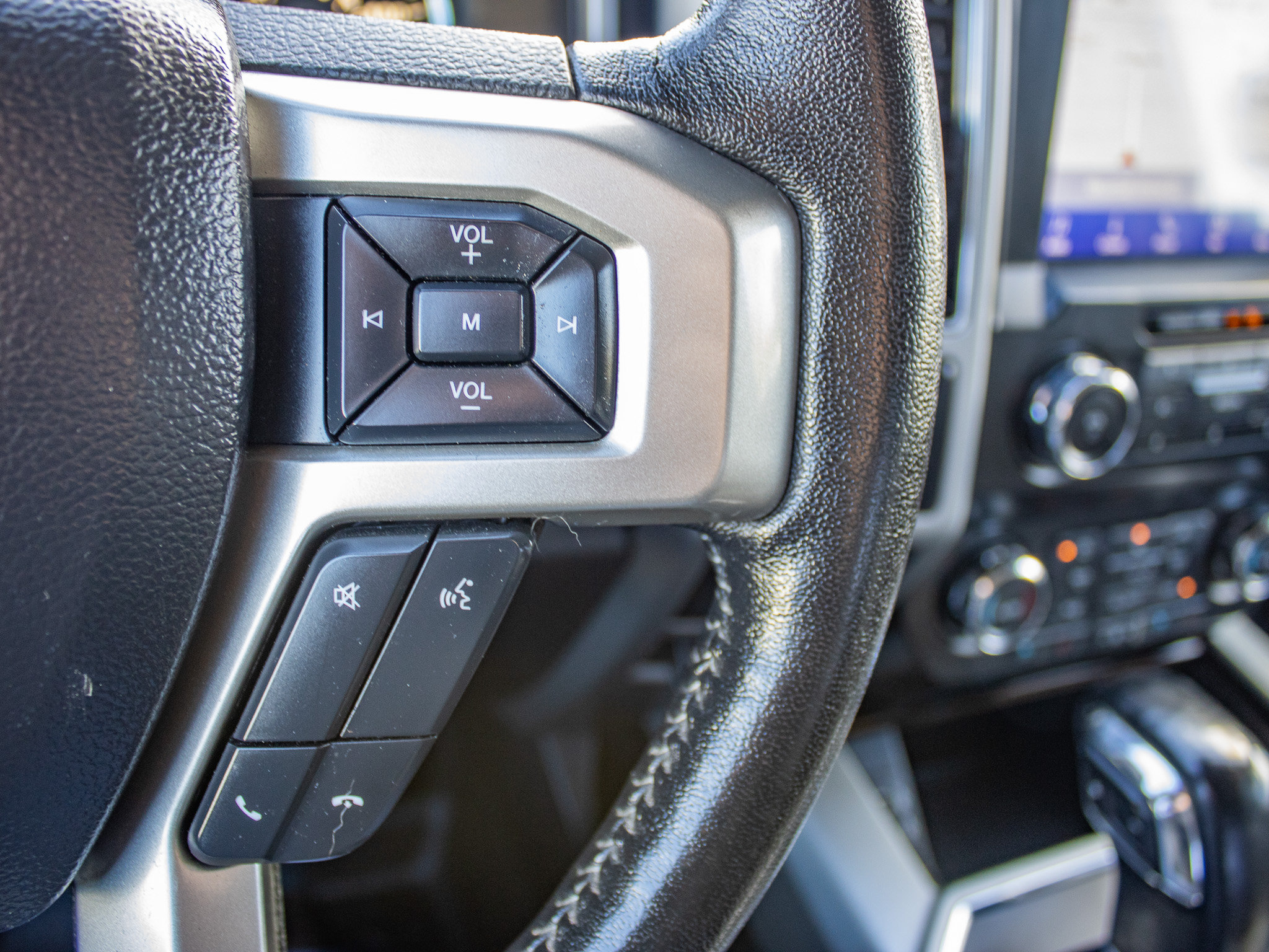 Used 2020 Ford F150 Lariat AWD/4WD image 34
