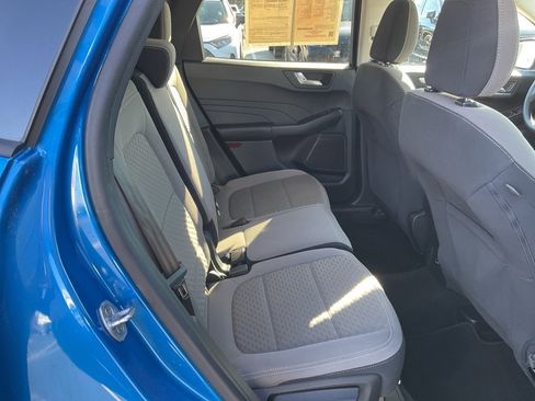 Used 2021 Ford Escape SE image 18