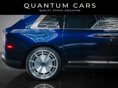 Used 2020 Rolls-Royce Cullinan AWD/4WD image 16