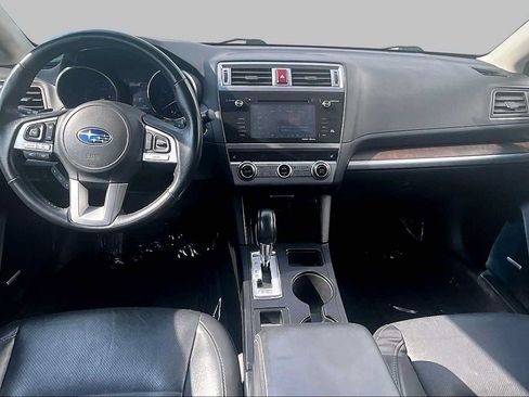 Used 2017 Subaru Outback 2.5i Limited AWD/4WD image 18