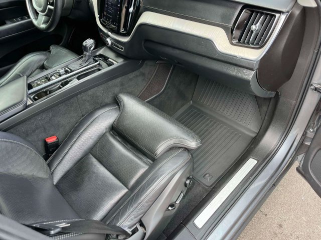 Used 2021 Volvo XC60 T5 Inscription w/ Protection Package Premier AWD/4WD image 24