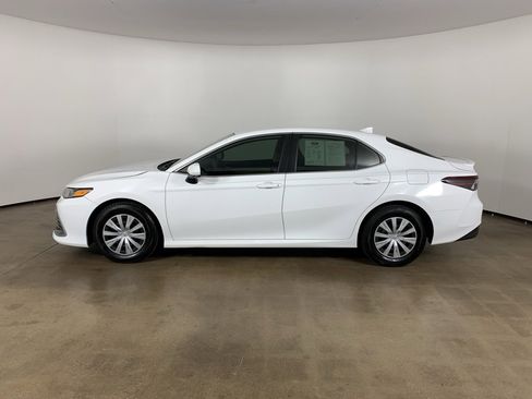 Used 2023 Toyota Camry LE image 16