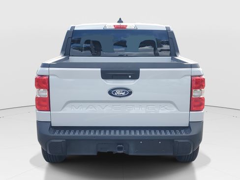 Used 2025 Ford Maverick XL image 4