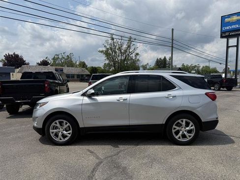 Used 2020 Chevrolet Equinox LT image 3