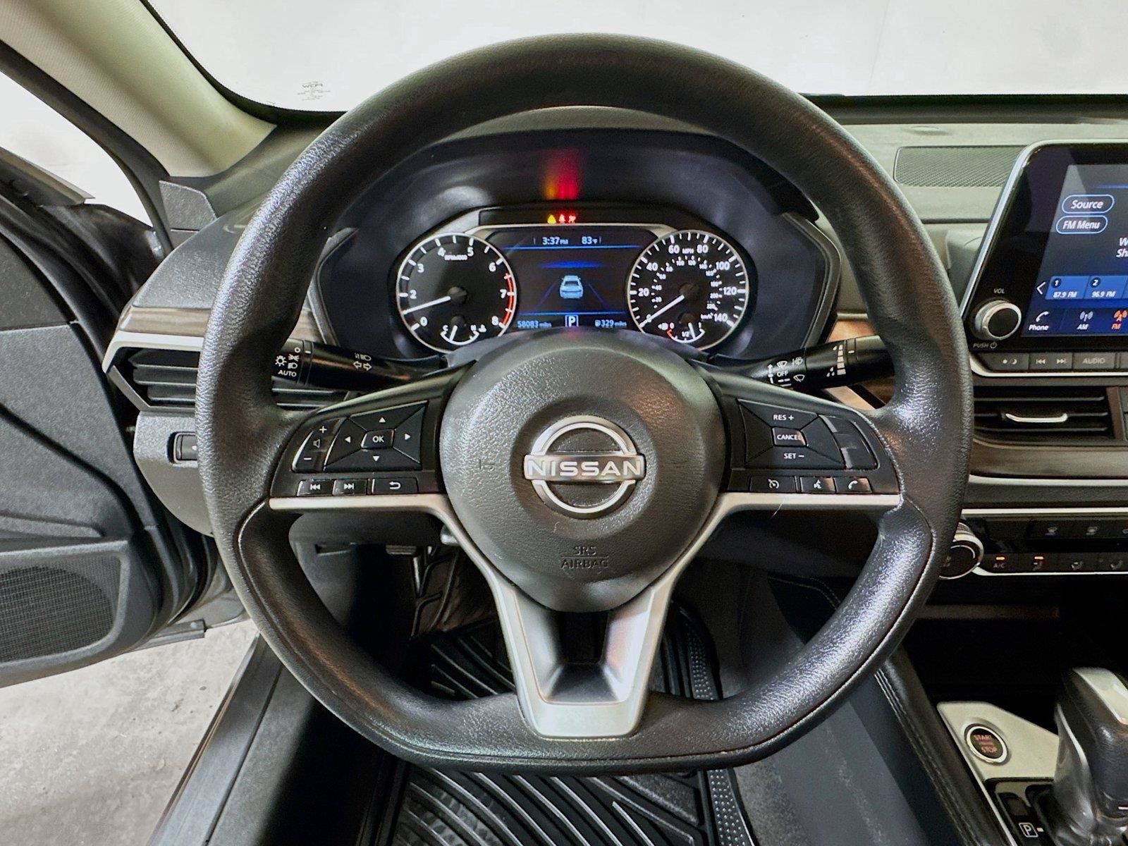 Used 2023 Nissan Altima 2.5 SV FWD image 9