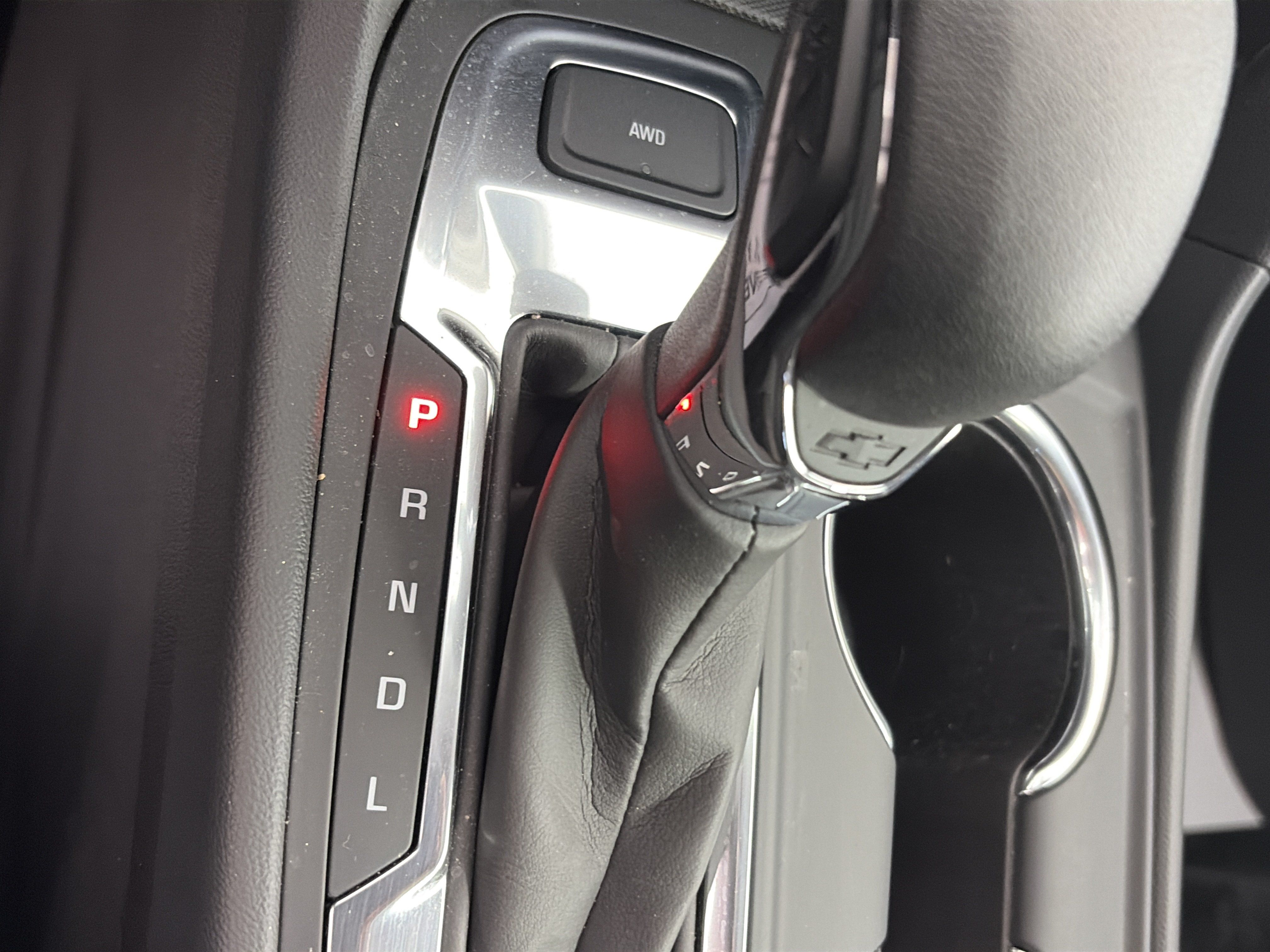 Used 2024 Chevrolet Equinox LT w/ LPO, Floor Liner Package AWD/4WD image 31