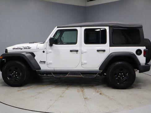 Used 2022 Jeep Wrangler Unlimited Sport AWD/4WD image 8