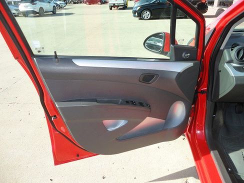 Used 2014 Chevrolet Spark LS image 4