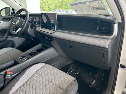 New 2026 Volkswagen Tiguan S FWD image 32