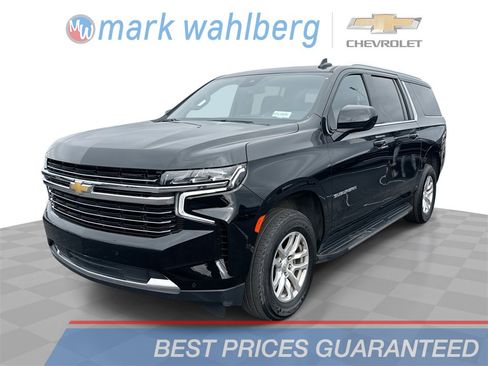 Used 2023 Chevrolet Suburban LT image 1