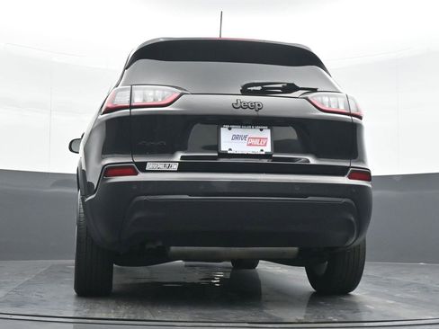 Used 2021 Jeep Cherokee Latitude Plus image 20
