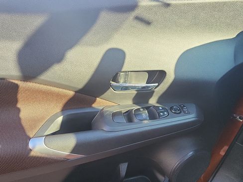Used 2021 Nissan Kicks SR FWD image 15