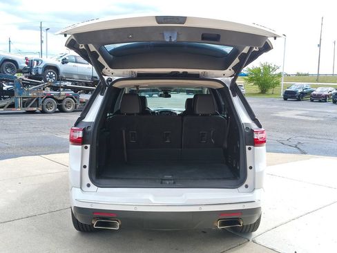 Used 2019 Chevrolet Traverse Premier FWD image 17