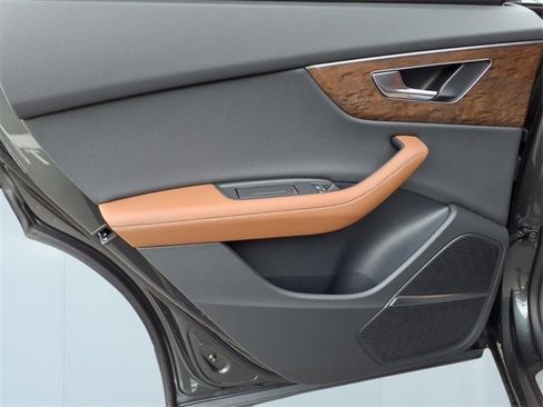 New 2026 Audi Q8 Premium Plus image 6