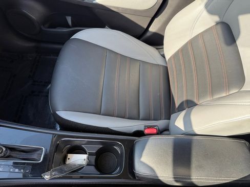 Used 2023 Nissan Kicks SR w/ SR Premium Package image 14