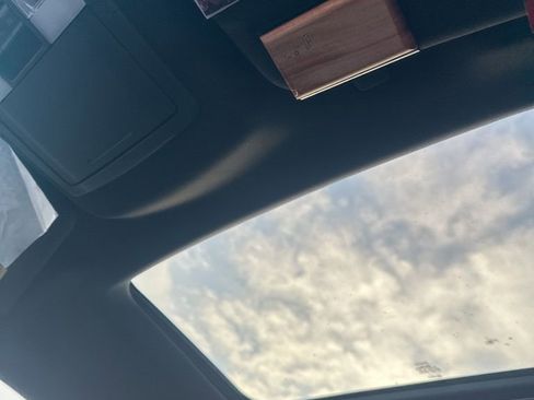 Used 2014 Ford Explorer XLT w/ Equipment Group 202A image 15