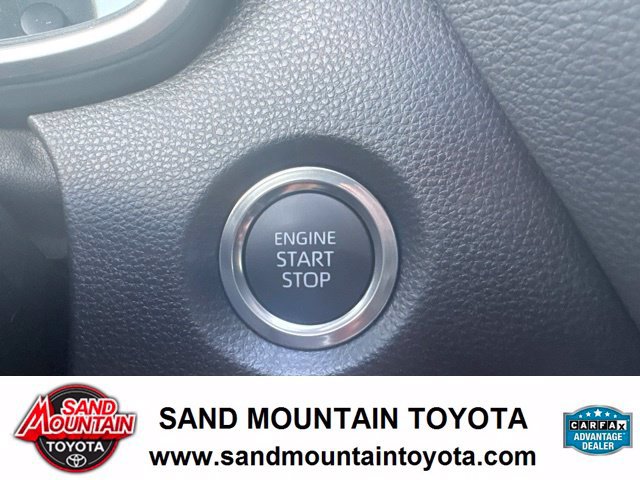Used 2026 Toyota Corolla SE FWD image 17