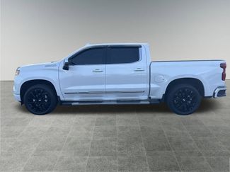 Used 2023 Chevrolet Silverado 1500 High Country w/ Technology Package video 2