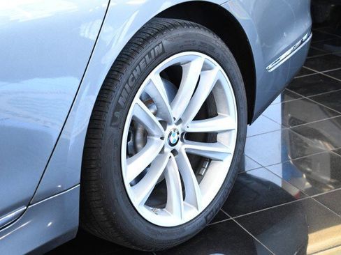 Used 2019 BMW 750i xDrive w/ Executive Package AWD/4WD image 51