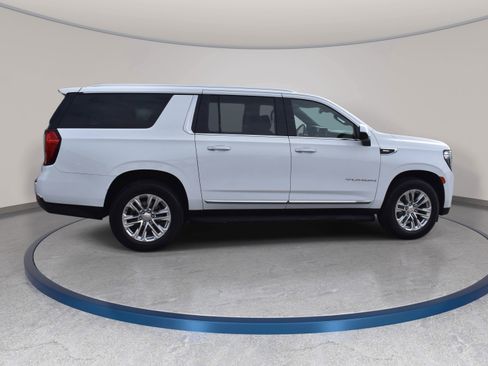 Used 2021 GMC Yukon XL SLT AWD/4WD image 6
