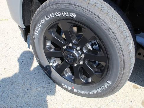 New 2026 RAM 2500 Laramie AWD/4WD image 3