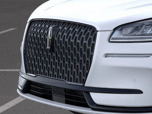 New 2025 Lincoln Corsair FWD w/ Equipment Group 101A image 17