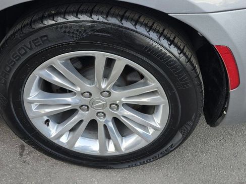 Used 2017 Chrysler 300 C image 12