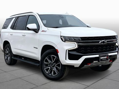 Used 2021 Chevrolet Tahoe Z71 w/ Rear Media and Nav Package image 3