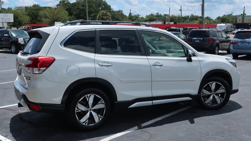 Used 2019 Subaru Forester Touring AWD/4WD image 5