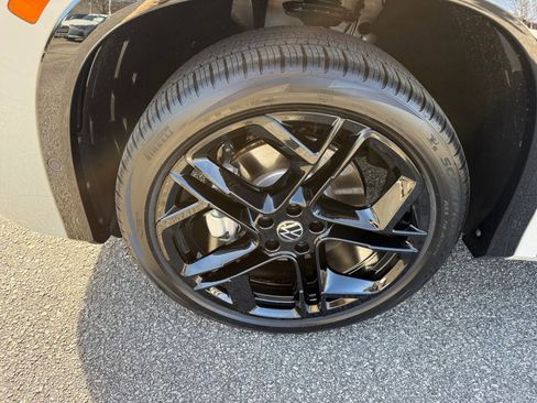 New 2026 Volkswagen Tiguan SE R-Line image 27