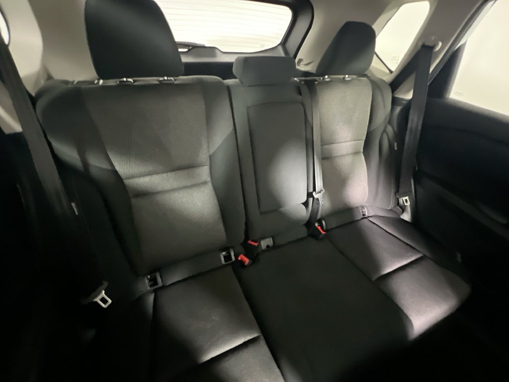 Used 2024 Nissan Rogue SV AWD/4WD image 31