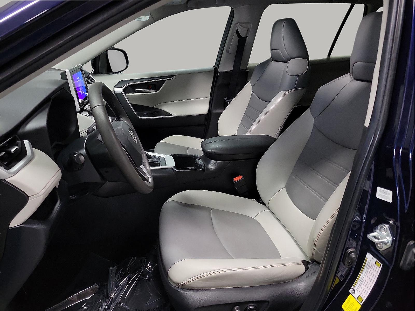 Certified 2023 Toyota RAV4 XLE Premium FWD image 10